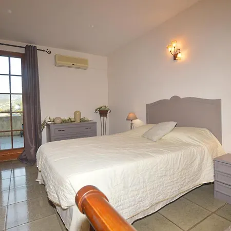 Beautiful In St Florent W/ Wifi, Outdoor Swimming Pool And 3 Bedrooms *